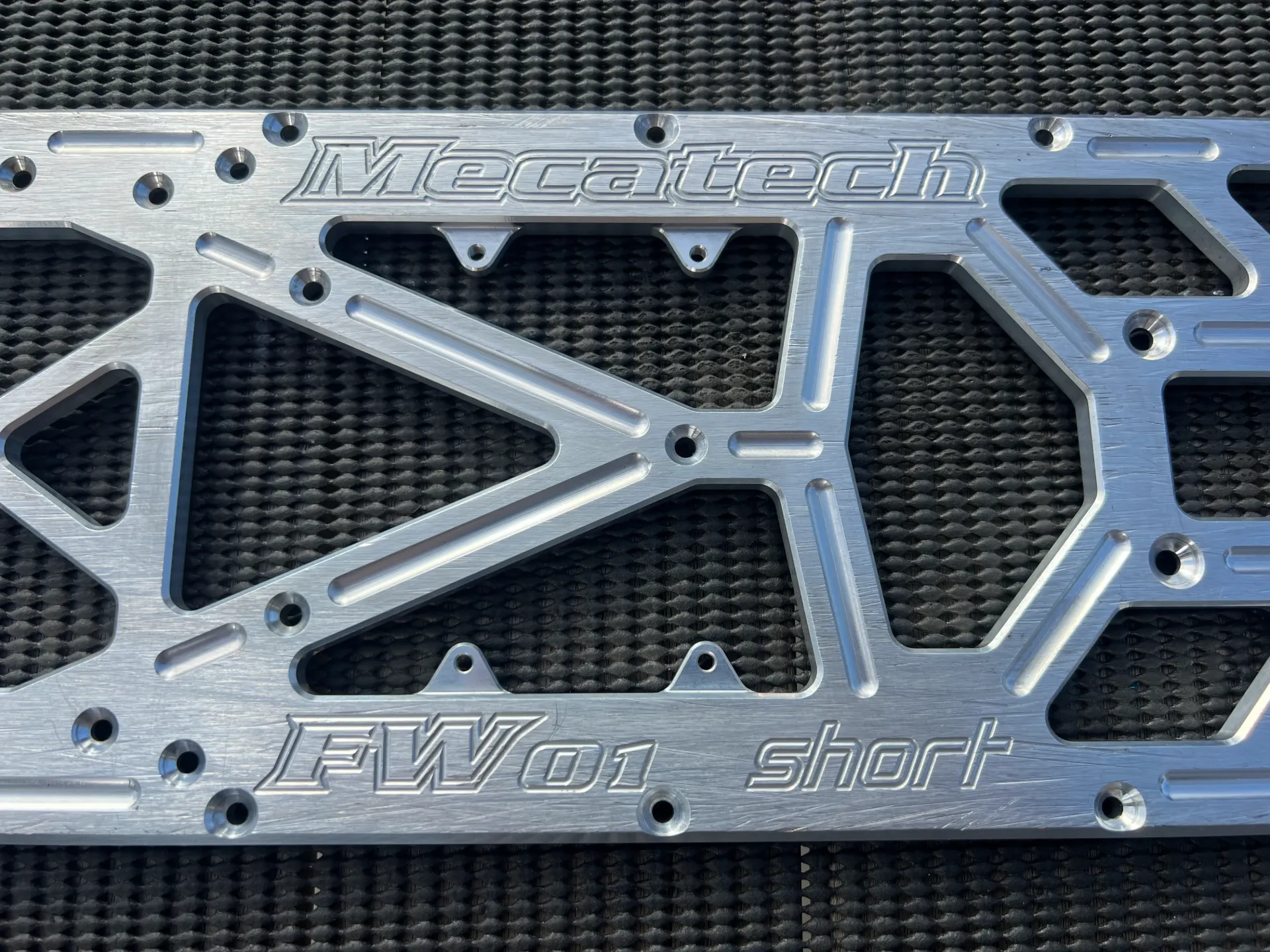 FW01 Topgun Chassis nr1 - 2027