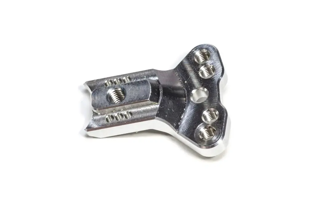 [2012-245] Servo Saver End 4 Holes 2017